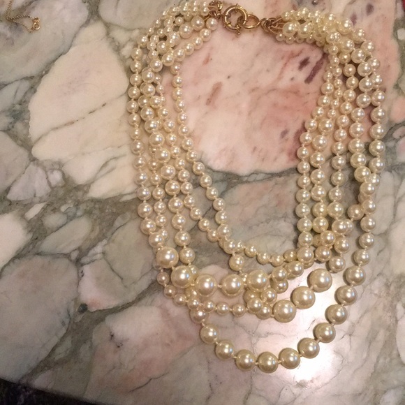 J Crew 5 Strand Pearl Necklace 